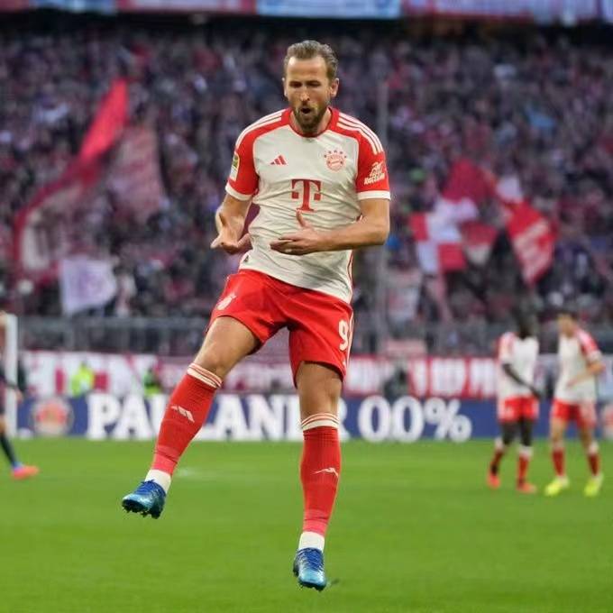 九游娱乐-凯恩官方宣布战术调整新规，塞尔维亚队引发争议！观众掌声雷动的简单介绍