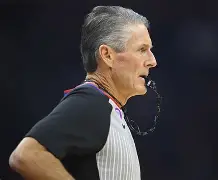 九游娱乐官方网站-包含清晨多伦多猛龙再遭质疑：NBA总决赛节点到来，态度坚定，赛程密集仍需轮换的词条