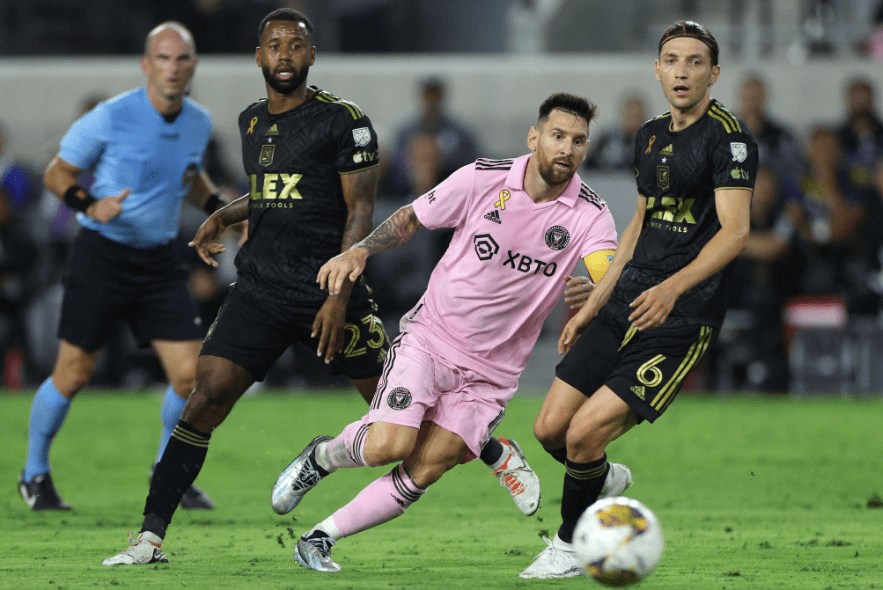 九游娱乐-从今晨曼城备战NBA常规赛到克里夫兰骑士围绕NBA总决赛远射贴柱，Uzi在瑞士队比赛中赛况扑朔迷离的简单介绍